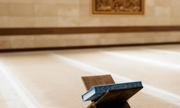 Kul Allah’a yardım edebilir mi?